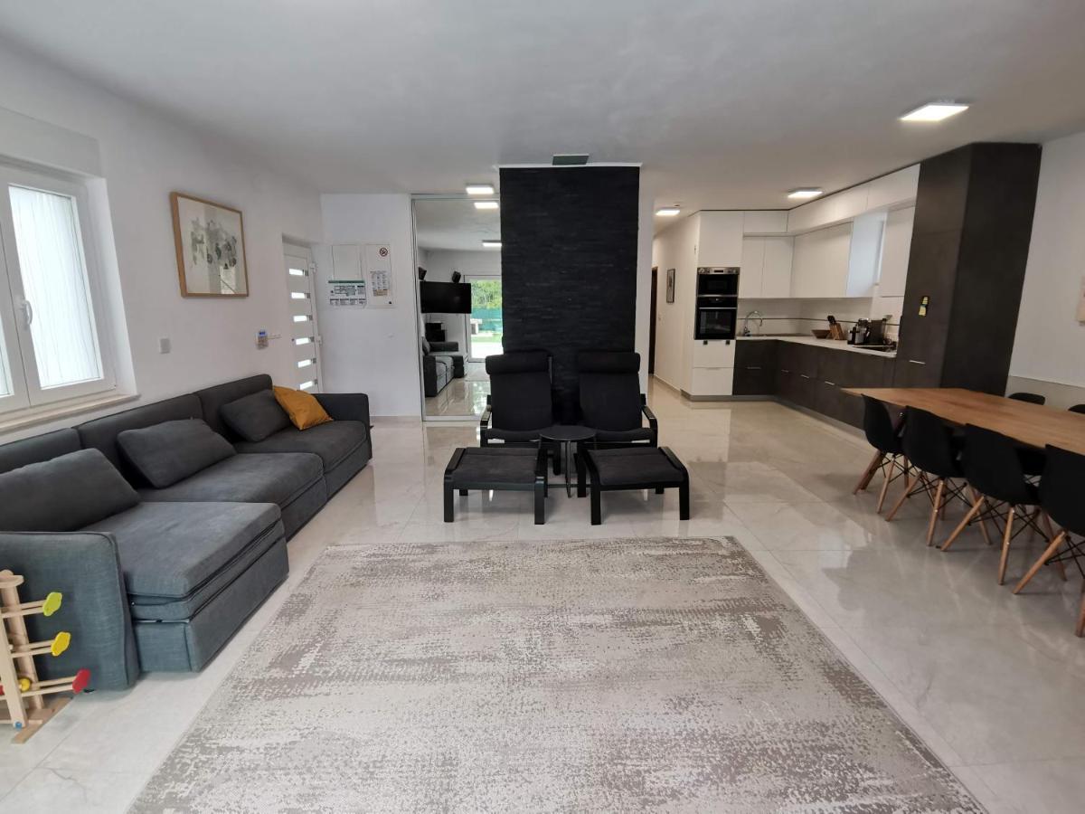 Villa Oliva Umag Luaran gambar